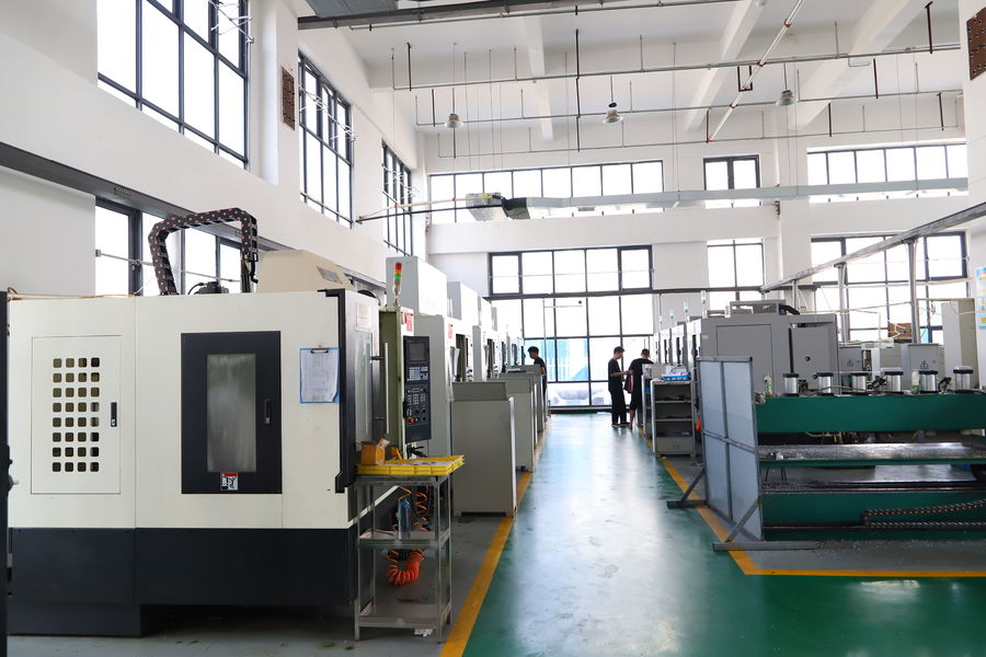 Luoyang Hypersolid Metal Tech Co., Ltd linha de produção do fabricante